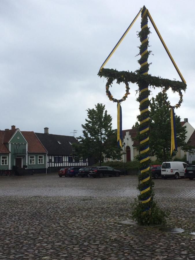 Gardshus Torget Ahus Villa ภายนอก รูปภาพ